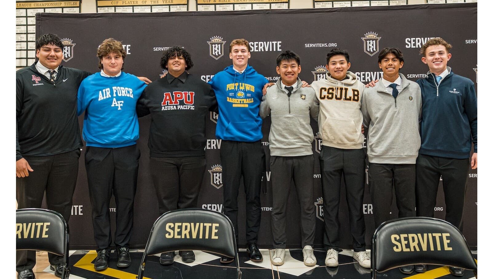 2026 내셔널 사이닝 데이: 오렌지카운티 선수들 대학과 계약